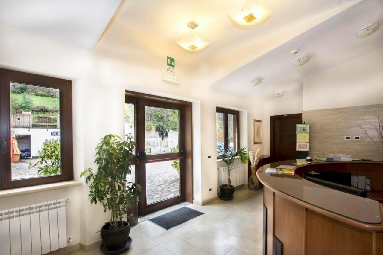 Agriturismo Il Falco فليتري المظهر الخارجي الصورة